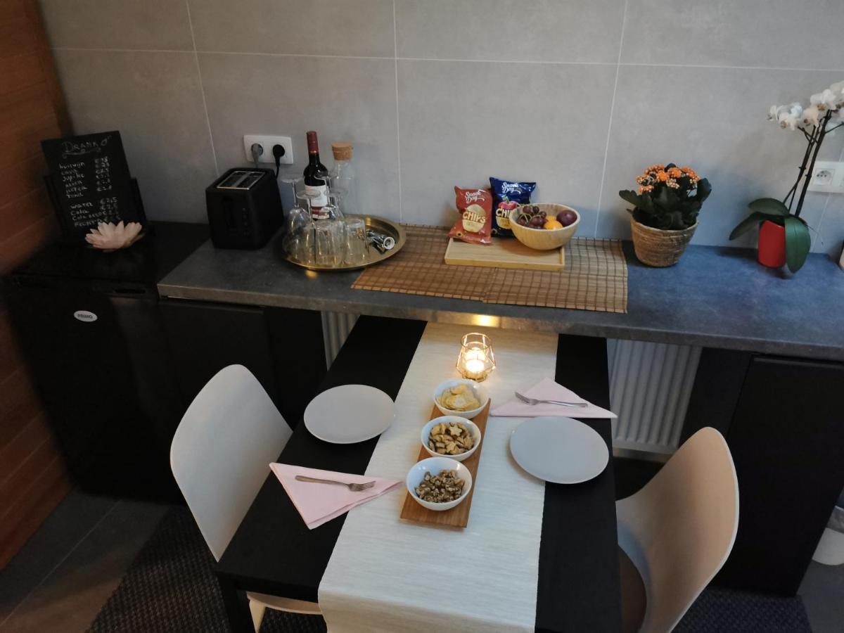 Apartamento Mica Beauty & Wellness Center Temse Exterior foto