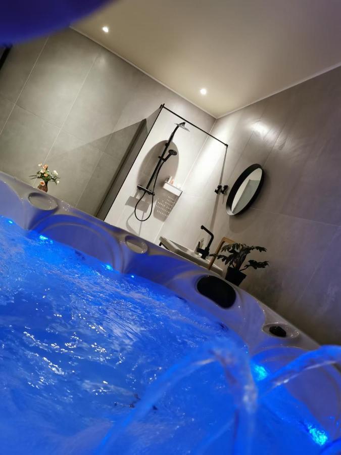 Apartamento Mica Beauty & Wellness Center Temse Exterior foto
